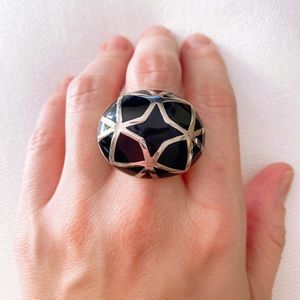Cool Geo Shape Ring, black and gold